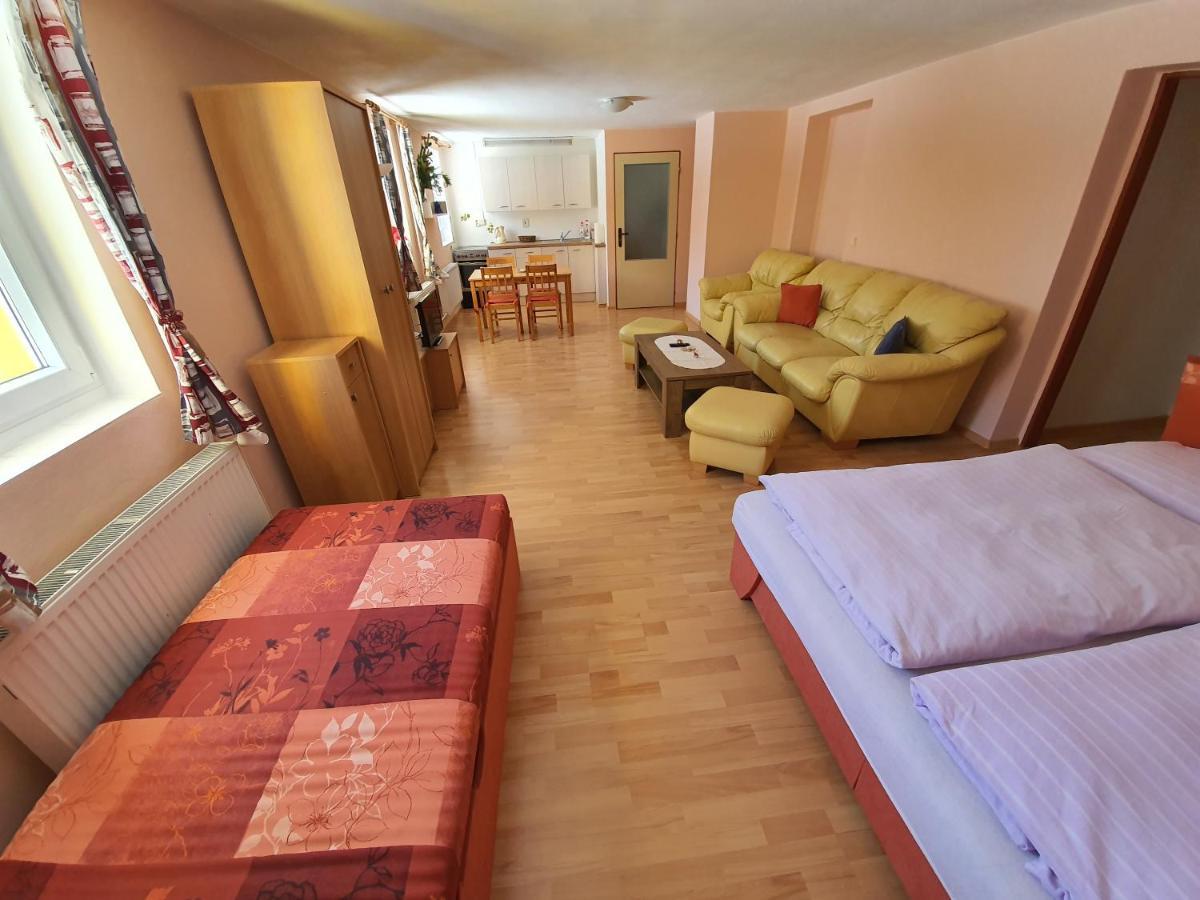 Ubytovani U Sustru Horni Marsov Bagian luar foto